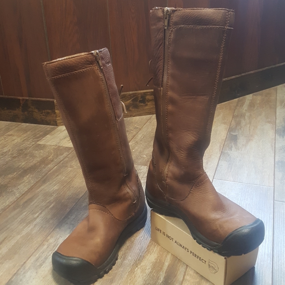 Keen leather zip boot size 5